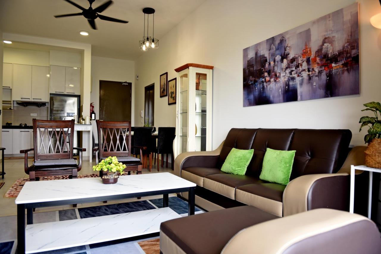 Mines Astetica Lake View Condo Seri Kembangan V1 Ngoại thất bức ảnh