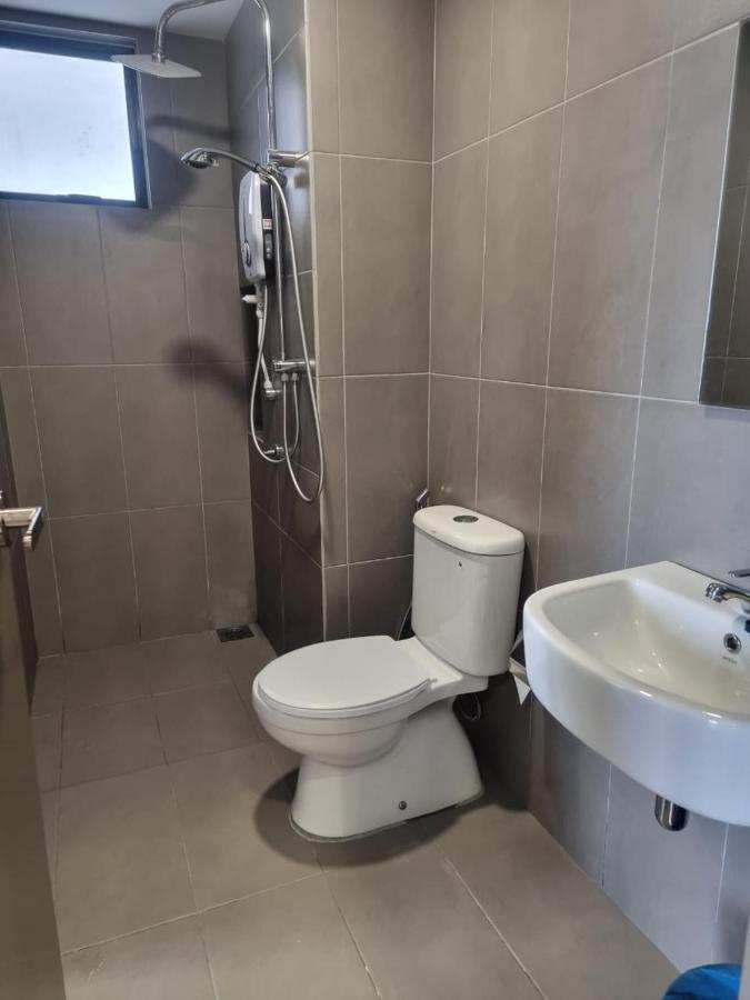 Mines Astetica Lake View Condo Seri Kembangan V1 Ngoại thất bức ảnh