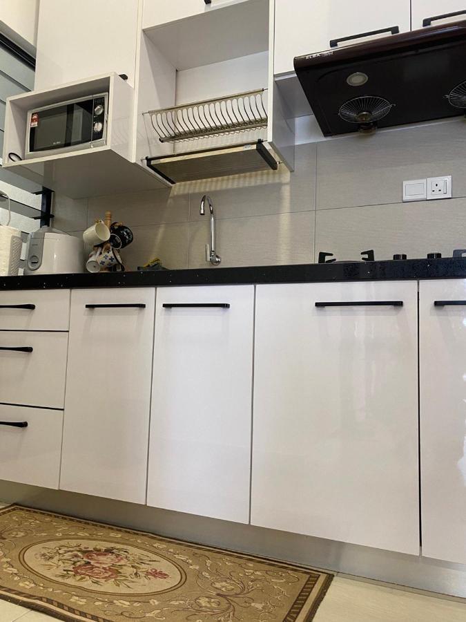 Mines Astetica Lake View Condo Seri Kembangan V1 Ngoại thất bức ảnh